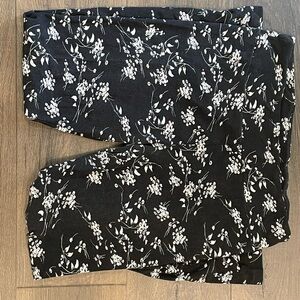 LuLaRoe Black and White Floral Leggings